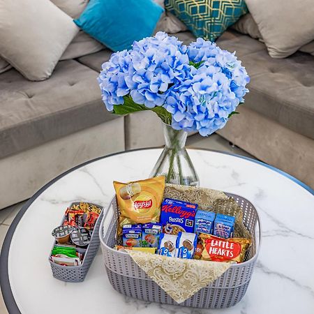 5 Star Serviced Apartment With Beach Access In The Heart Of Dubai Marina Free Welcome Gift Box Upon Arrival Bagian luar foto