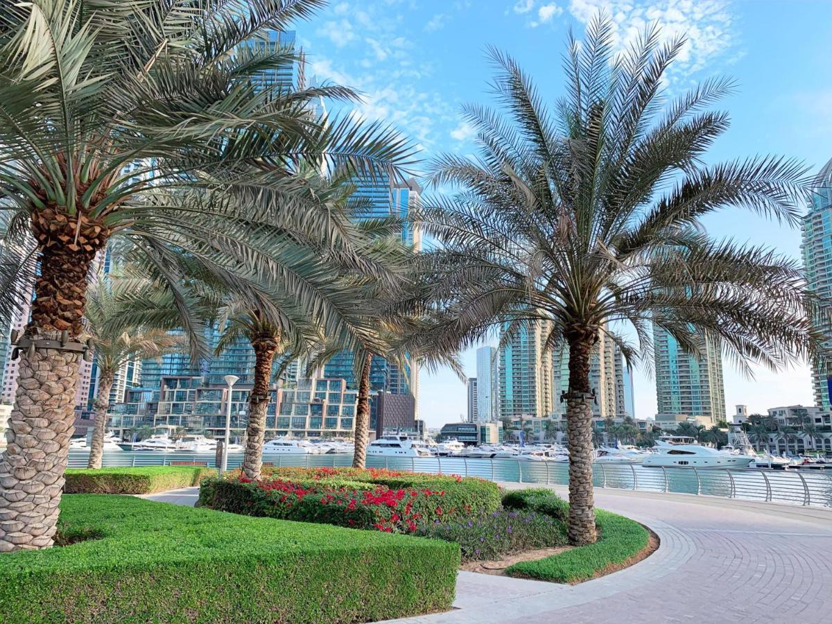 5 Star Serviced Apartment With Beach Access In The Heart Of Dubai Marina Free Welcome Gift Box Upon Arrival Bagian luar foto