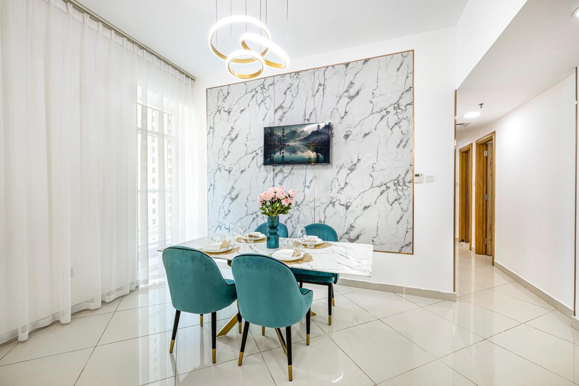 5 Star Serviced Apartment With Beach Access In The Heart Of Dubai Marina Free Welcome Gift Box Upon Arrival Bagian luar foto